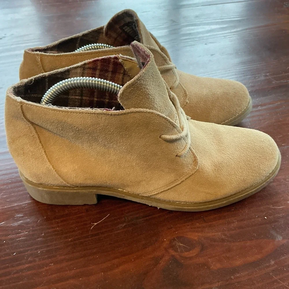 Eddie Bauer Chukka Boots Womens Sz 7M Vega Sand Suede Leather Almond Toe Lace Up